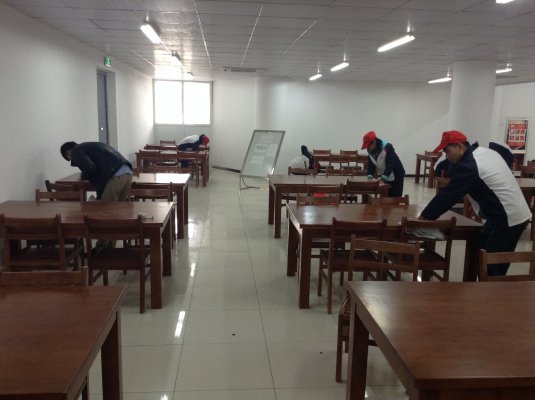 体育学院开展学雷锋青年志愿者活动